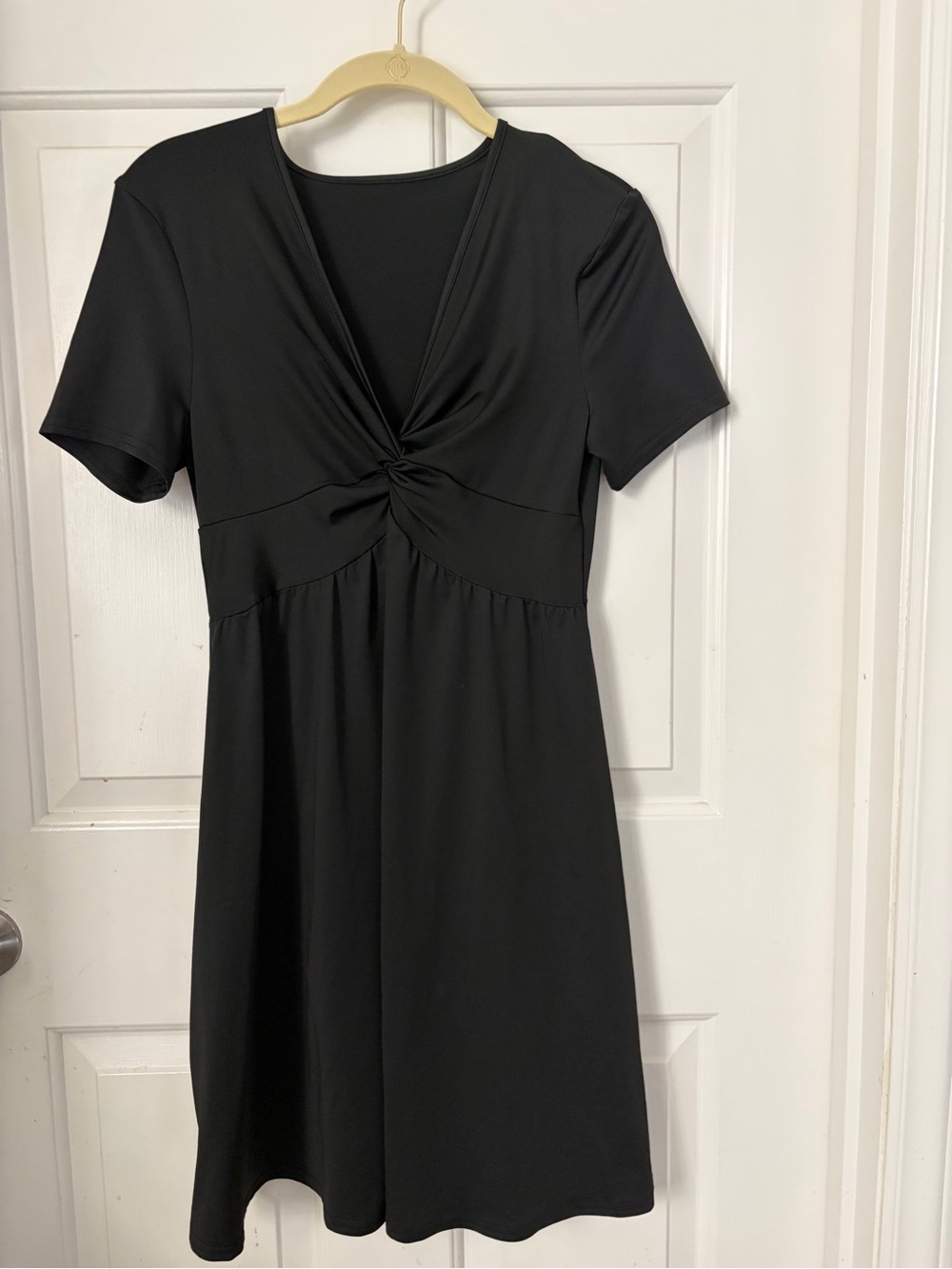 Black Twist-Front Short Sleeve Dress - Women